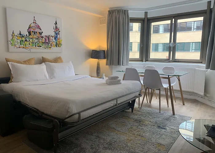 Marlyn Lodge - City Of Londres